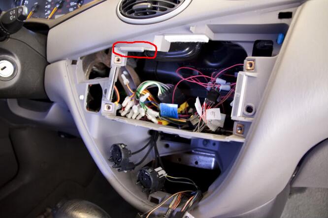 How to Find A Double Din in a Ford Focus 00-04 (7)