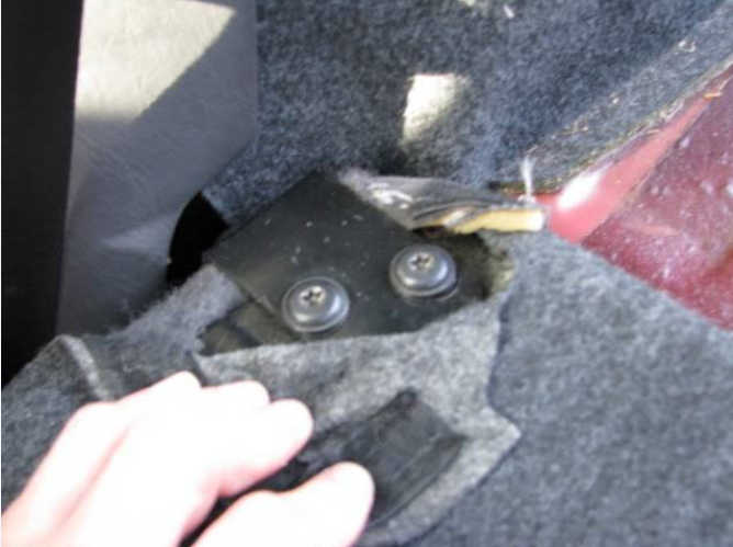 How to Remove Ford Focus Rear Seats (13)